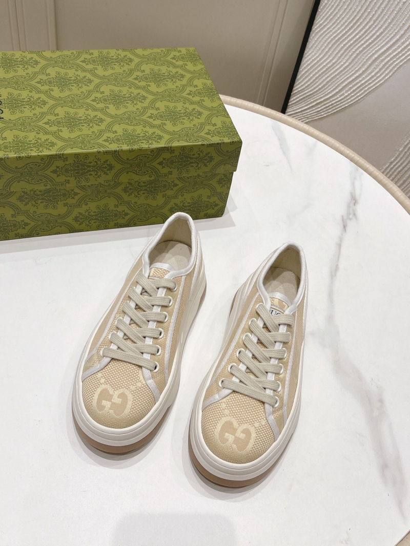 G*u*i casual shoes